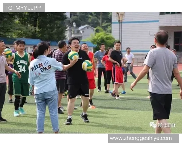 杭州羽毛球队比赛经验引发热议球迷与专家观点交锋探讨竞技水平提升之道